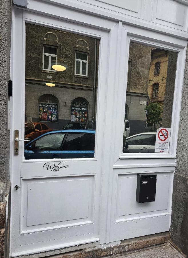 7Dab 6 Contactless Self Check-In Apartment Budapest Luaran gambar